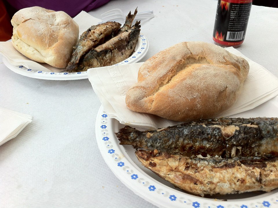 Portuguese buns and sardines